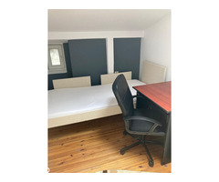 Apartament 3 camere la curte Centrul Civic 1700 lei/luna