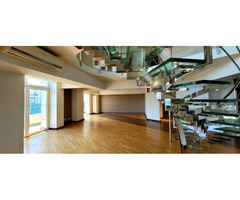 Penthouse 403mp Unirii, 5 camere, 3 bai, 4 balcoane, etajele 6+7, 630.000 euro