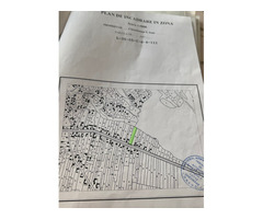 Vand terenuri intravilan /si casa batraneasca