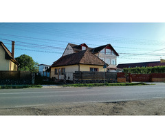Vand casa cu gradina