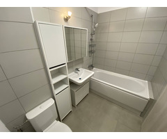 Apartamet 3 camere bloc nou + parcare subterana Zona Gorjului-Moinesti