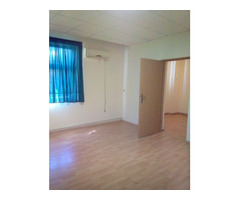 Ofer spre inchiriere Vila 90 mp pret Negociabil - 2