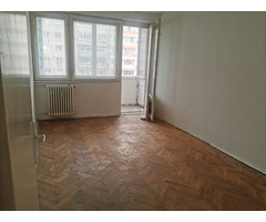 Apartament cu 3 camere de vânzare