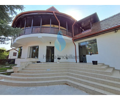 Vila individuala,P+E, zona Motel-Bucium.