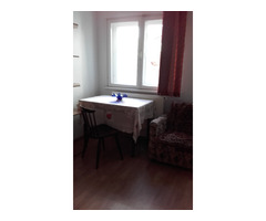 Garsoniera la curte, sector 1, pentru o studenta la Agronomie/ SNSPA,etc