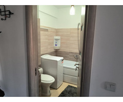 Vand garsoniera decomandata si mobilata