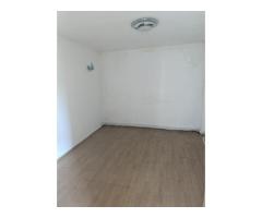 Ideal investitie! Pretul include DOUA CASE , 1 GARAJ MARE pentru doua masini si  teren 1100 mp - 8
