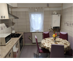 Apartament 3 camere decomandat, 71 mp, etaj 2, 2 băi, complet mobilat –  Berca