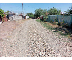 Vand 22 ari teren + 600 mp gradina+ casa veche