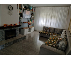 Închiriez casă Aroneanu - 5 camere, 1000 mp curte, panouri fotovoltaice, 5 km de Podu de Fier