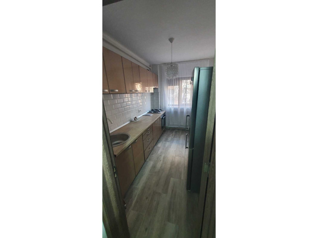 De inchiriat apartament 2 camere - 1