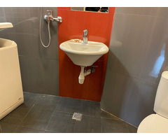 Ofer spre inchiriere garsoniera in vila, zona Cotroceni