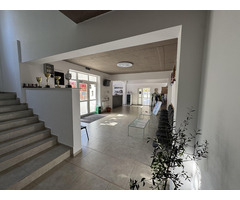 Cladire comerciala Bussines  Curte generoasa Popesti Leordeni