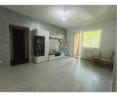 Apartament 3 camere, semidecomandat, etajul 1, Nord