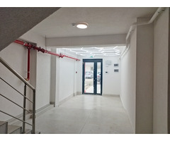 Vând apartament 2 camere cu gradina proprie