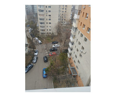 Vând apartament cu patru camere