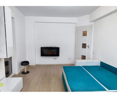 Apartament cu doua camere decomandat la 10min de metrourile Aparatorii Patriei si Dimitrie Leonida