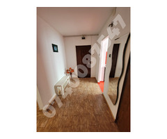 Vanzare apartament 3 camere zona Titan