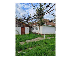 Casă bătrânească de vânzare