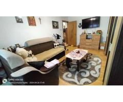 Vând apartament cu 2 camere !